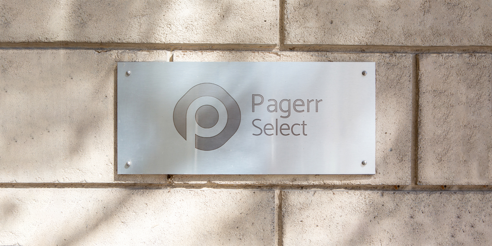 Metal wall labels in Logan City - Print with Pagerr